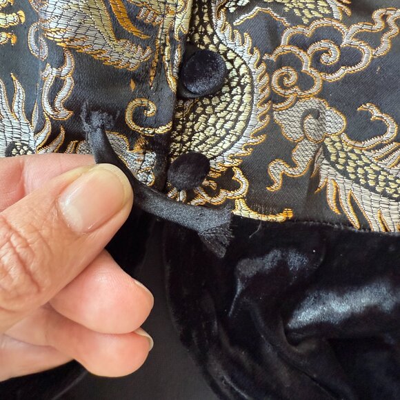 Vintage Miss Me Black Velvet Dragon Robe Size L Embroidered Waist - Picture 9 of 10